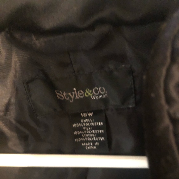 Warm super soft women’s winter coat black size 14 - Picture 2 of 2